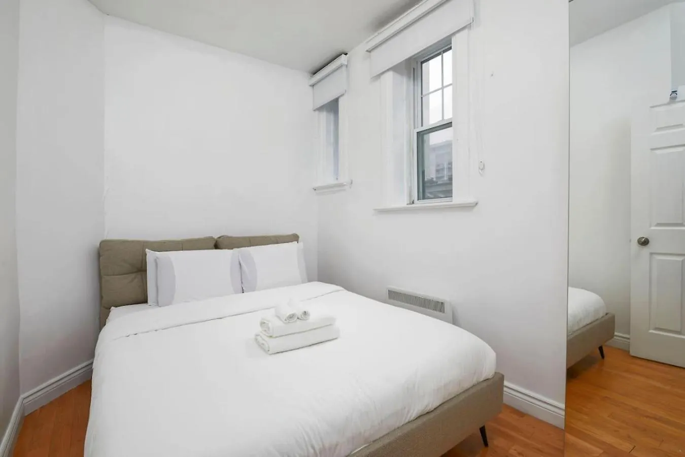 Apartment Prime Location Lovely 3Br Downtown Mtl Zj1 Montreal