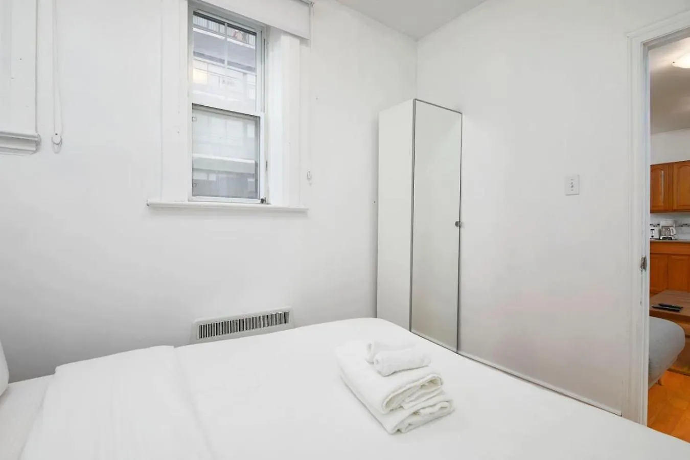 Prime Location Lovely 3Br Downtown Mtl Zj1 Montreal Canada