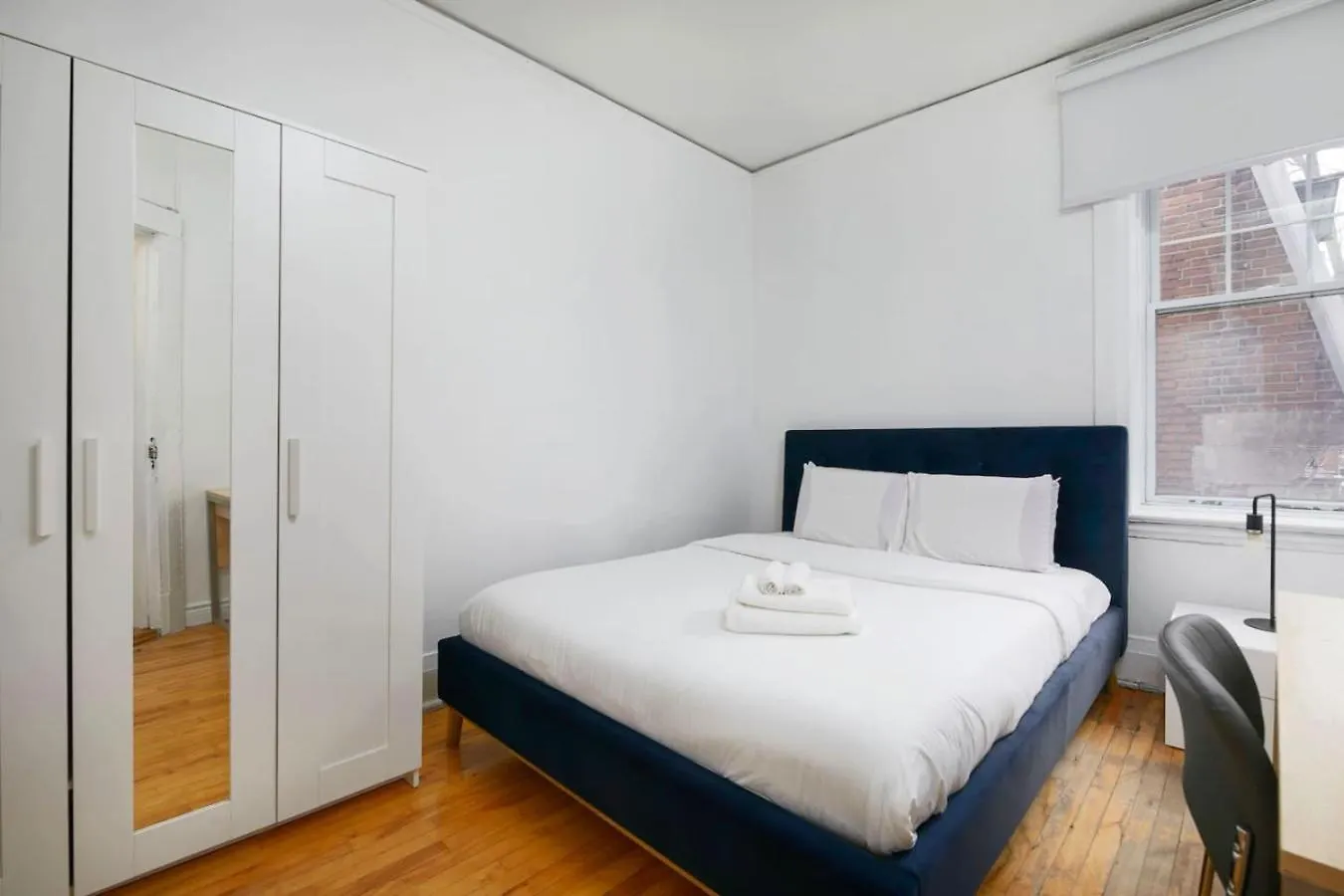 Prime Location Lovely 3Br Downtown Mtl Zj1 Montreal Apartment