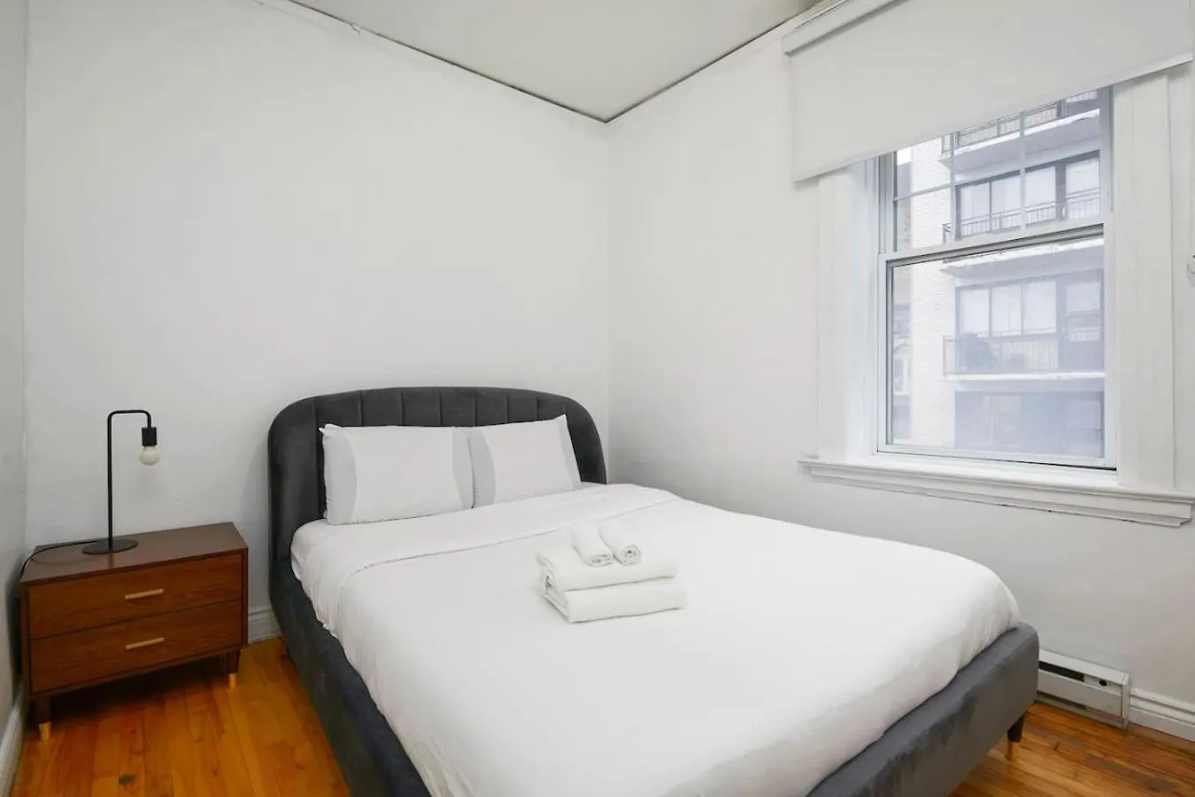 Prime Location Lovely 3Br Downtown Mtl Zj1 Montreal 0*,