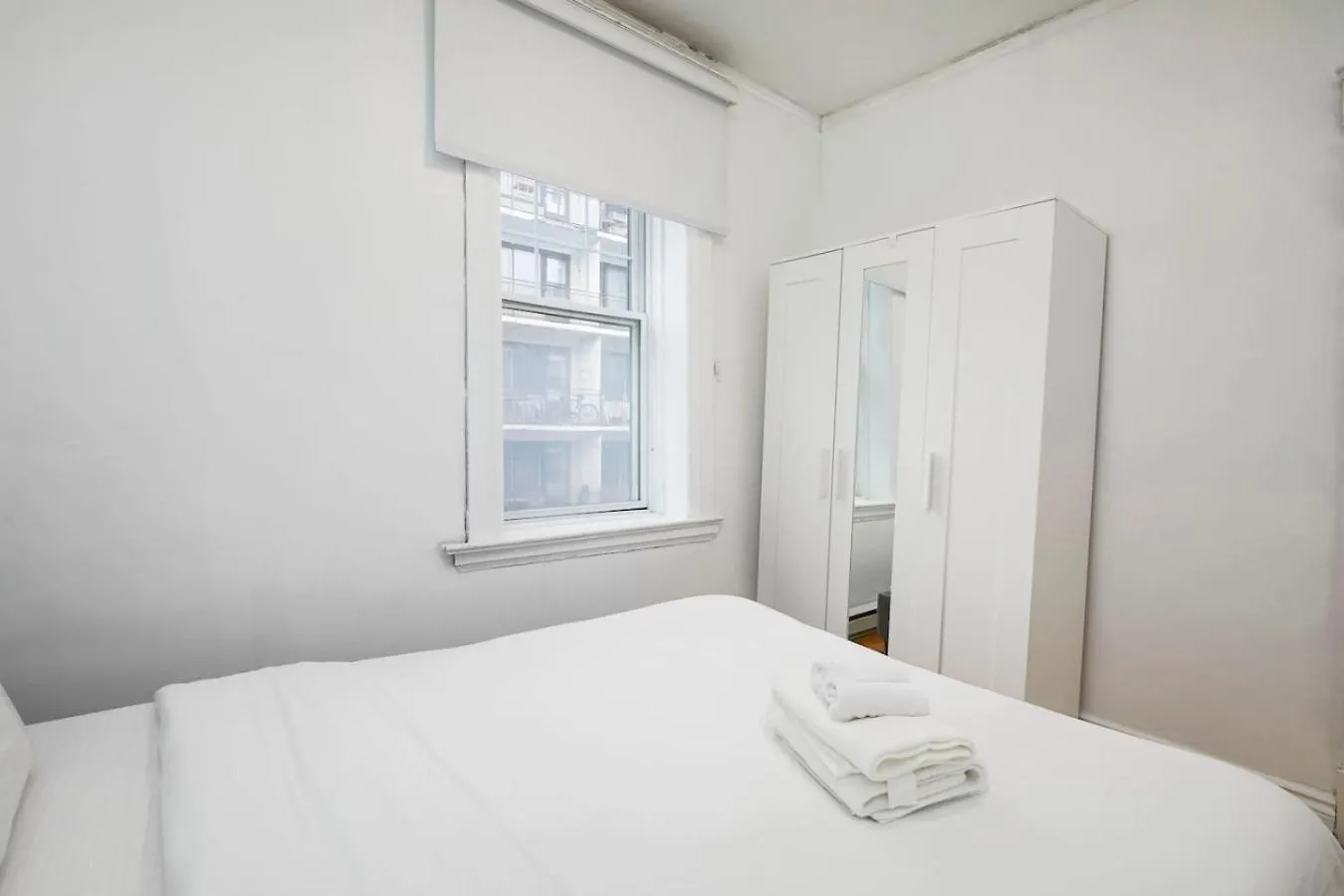 Apartment Prime Location Lovely 3Br Downtown Mtl Zj1 Montreal